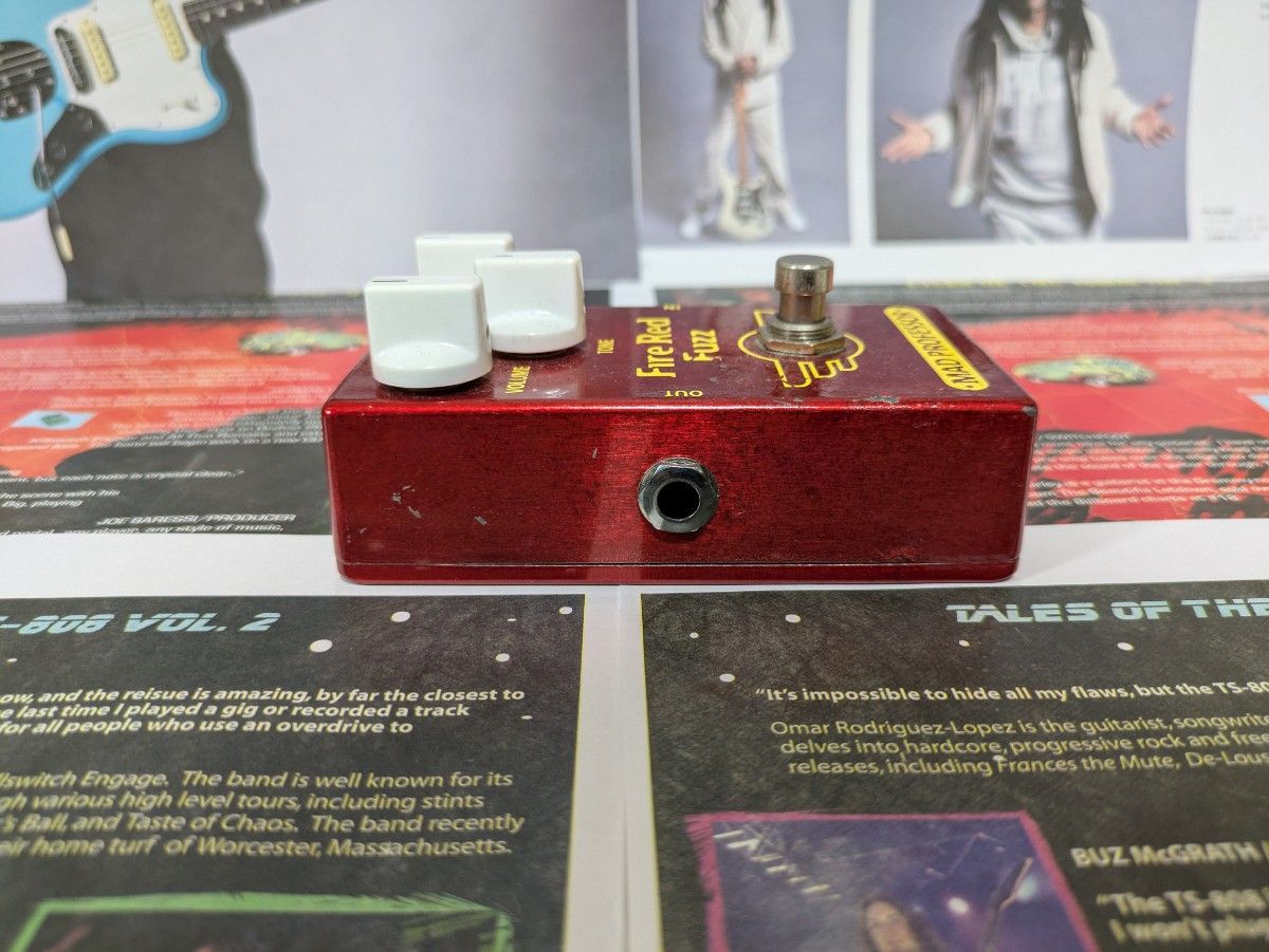 激レア】MAD PROFESSOR Fire Red Fuzz Thomas Raggi|Yahoo 激レア】MAD PROFESSOR Fire Red Fuzz Thomas Raggi|Yahoo