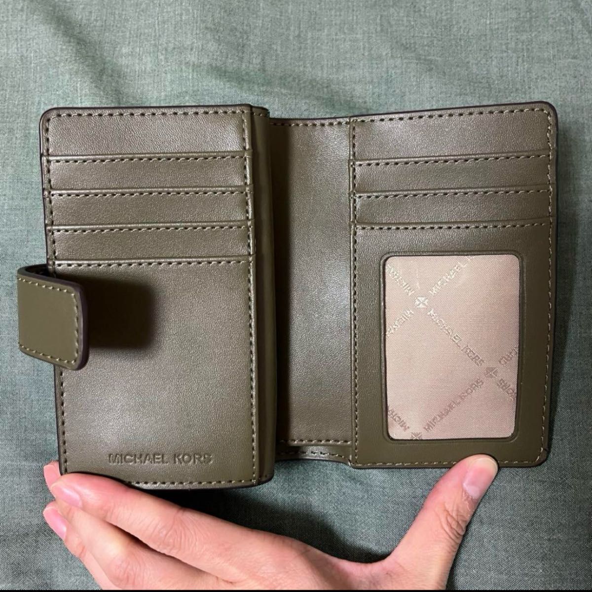 MICHAEL KORS 折り財布 カーキ グリーン 二つ折り財布 MK柄 MICHAEL KORS 折り財布 カーキ グリーン 二つ折り財布 MK柄