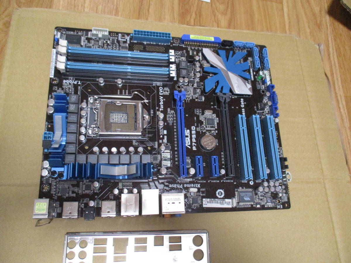 ASUS LGA1156 マザーボード P7-P55D ◆ジャンク品◆IOパネル付き◆NO:ED-40B_画像1