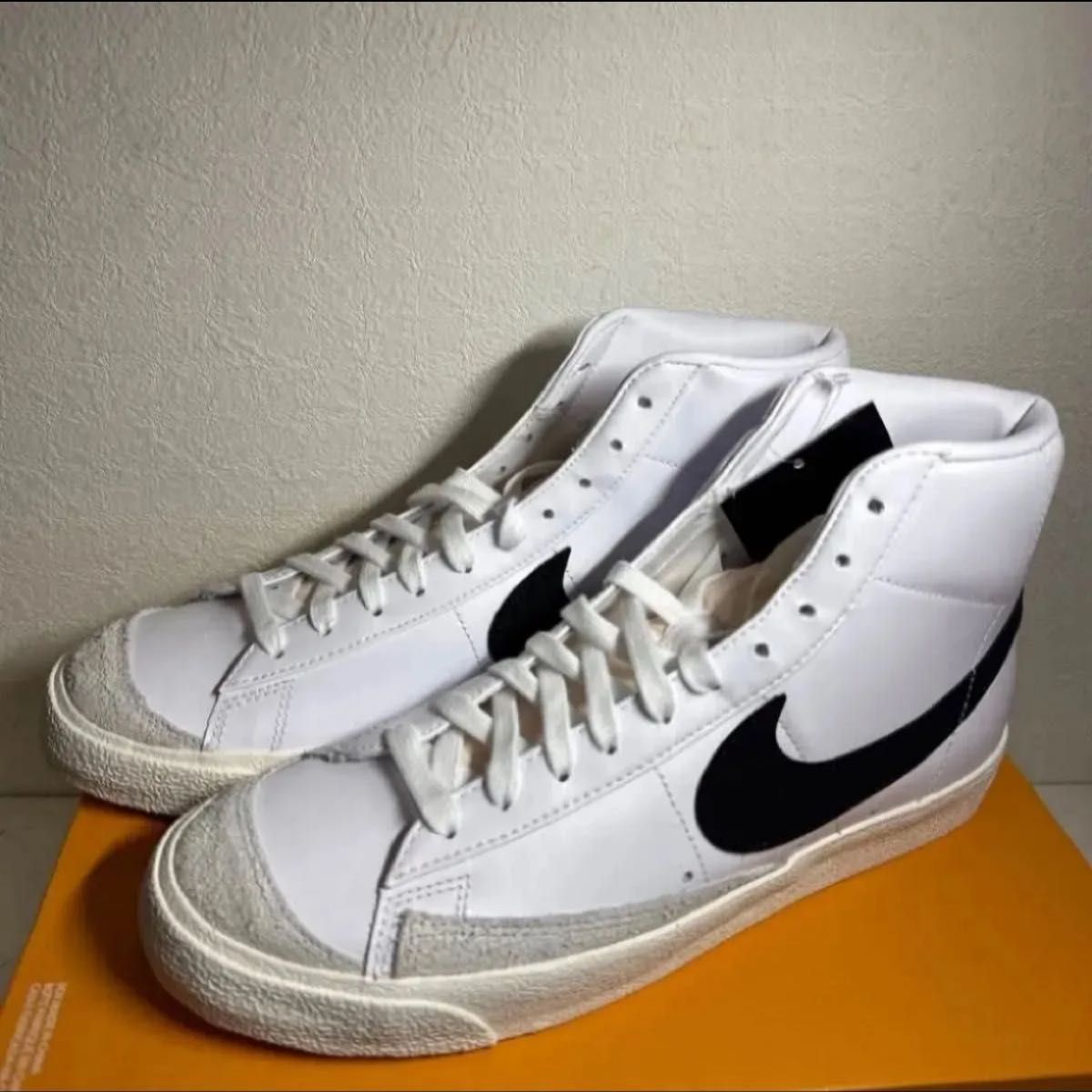 Nike ナイキ ブレーザーMID'77 ヴィンテージ ホワイト28 0cm Nike ナイキ ブレーザーMID'77 ヴィンテージ ホワイト28 0cm
