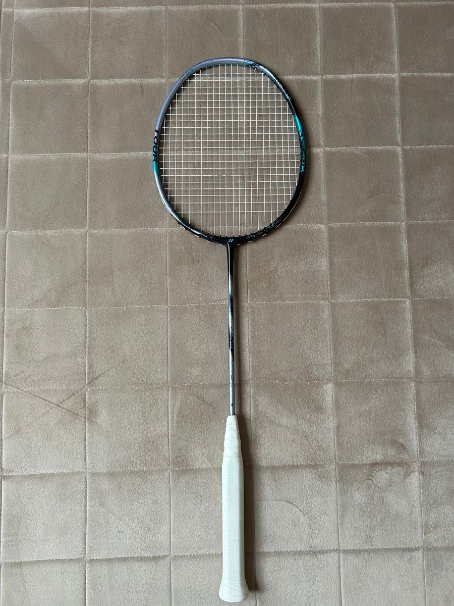 YONEX バドミントンラケット ASTROX88D TOUR 4UG5 アストロクス YONEX バドミントンラケット ASTROX88D TOUR 4UG5 アストロクス