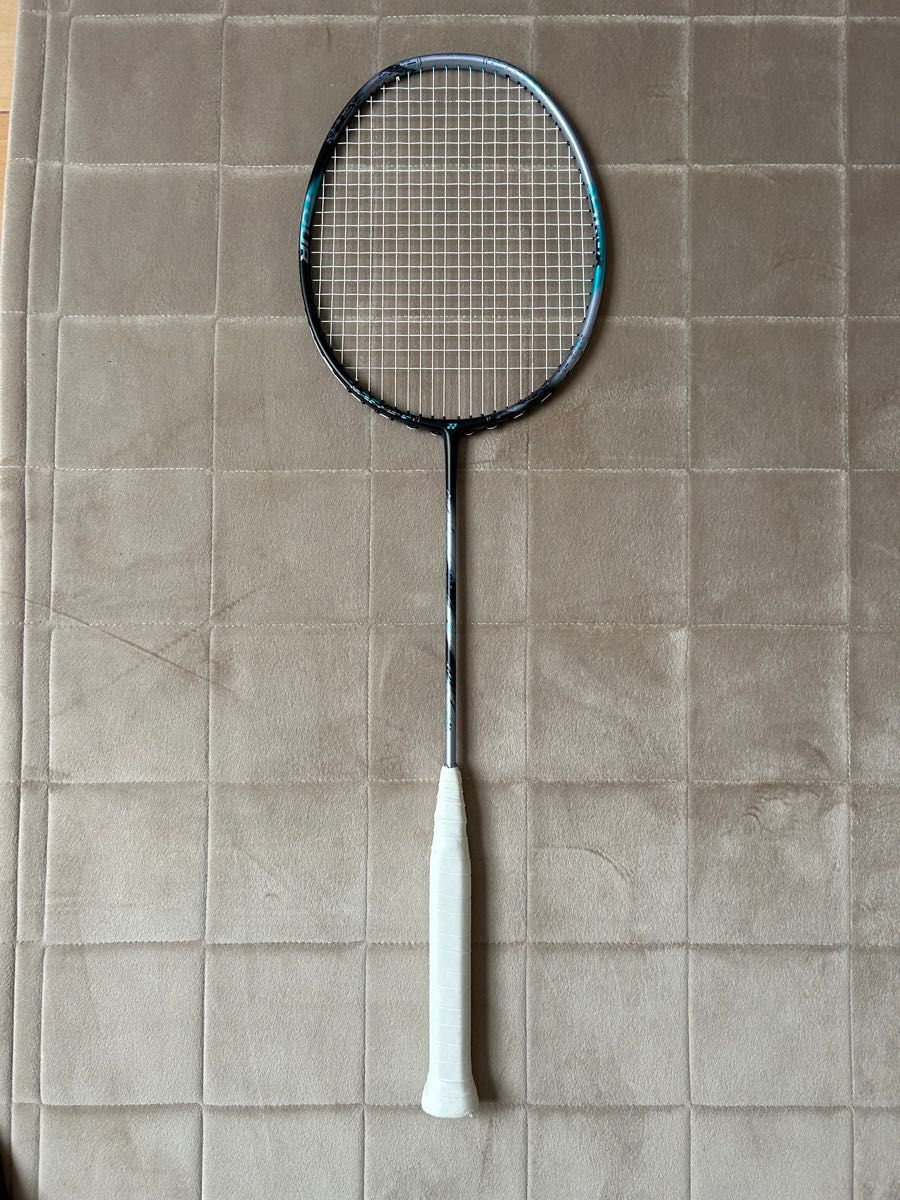 YONEX バドミントンラケット ASTROX88D TOUR 4UG5 アストロクス YONEX バドミントンラケット ASTROX88D TOUR 4UG5 アストロクス