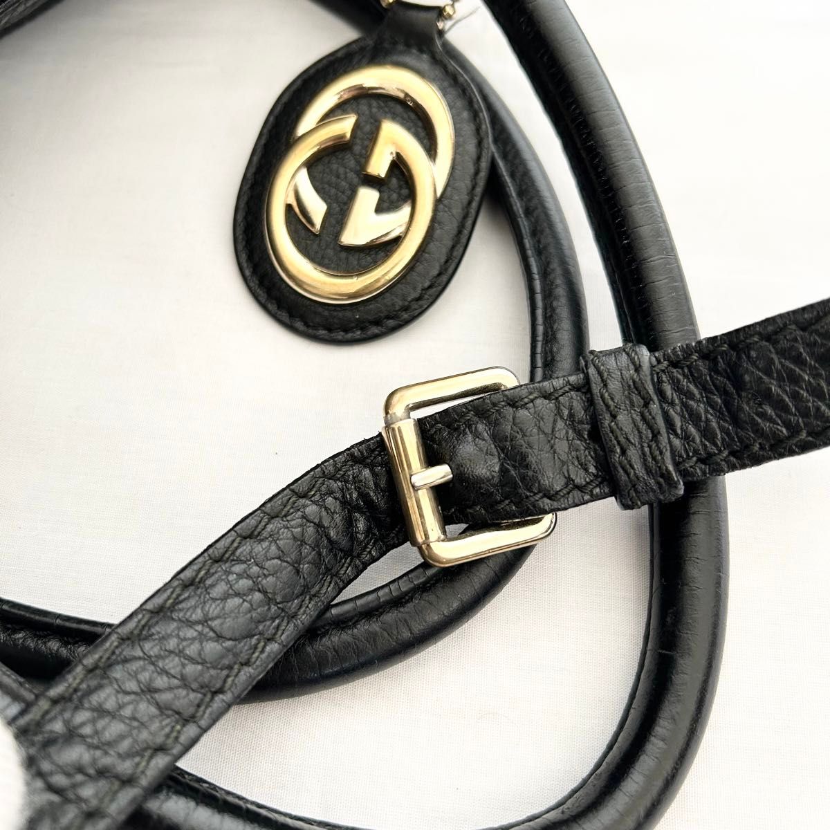 2way GUCCI ショルダーバッグ ハンドバッグ 黒 レザー スーキー 2way GUCCI ショルダーバッグ ハンドバッグ 黒 レザー スーキー