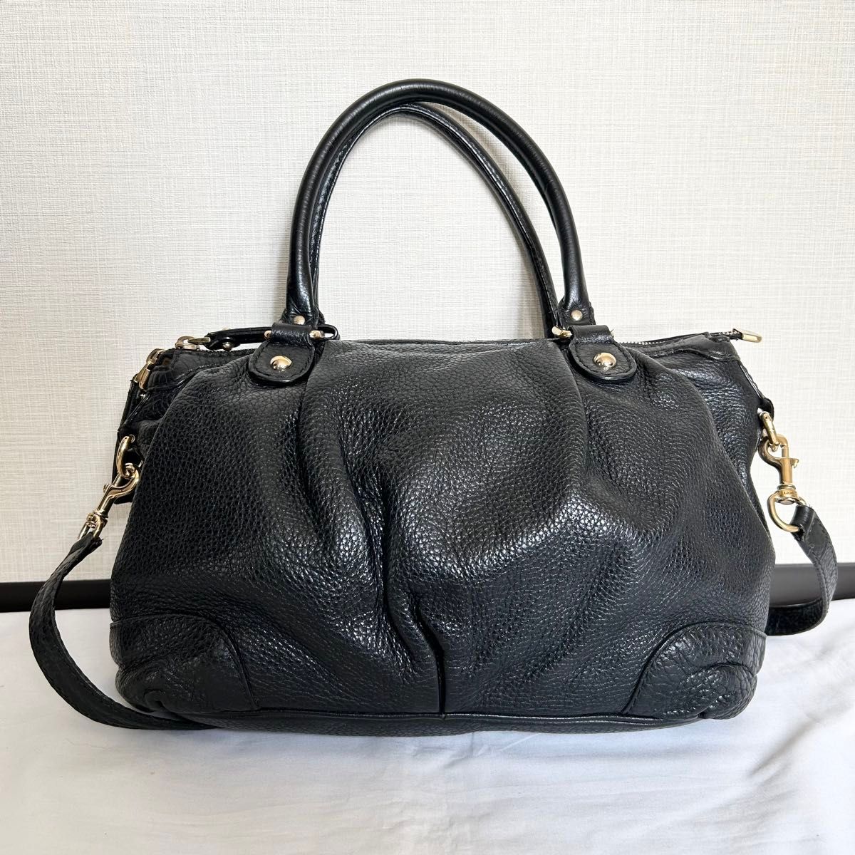2way GUCCI ショルダーバッグ ハンドバッグ 黒 レザー スーキー 2way GUCCI ショルダーバッグ ハンドバッグ 黒 レザー スーキー