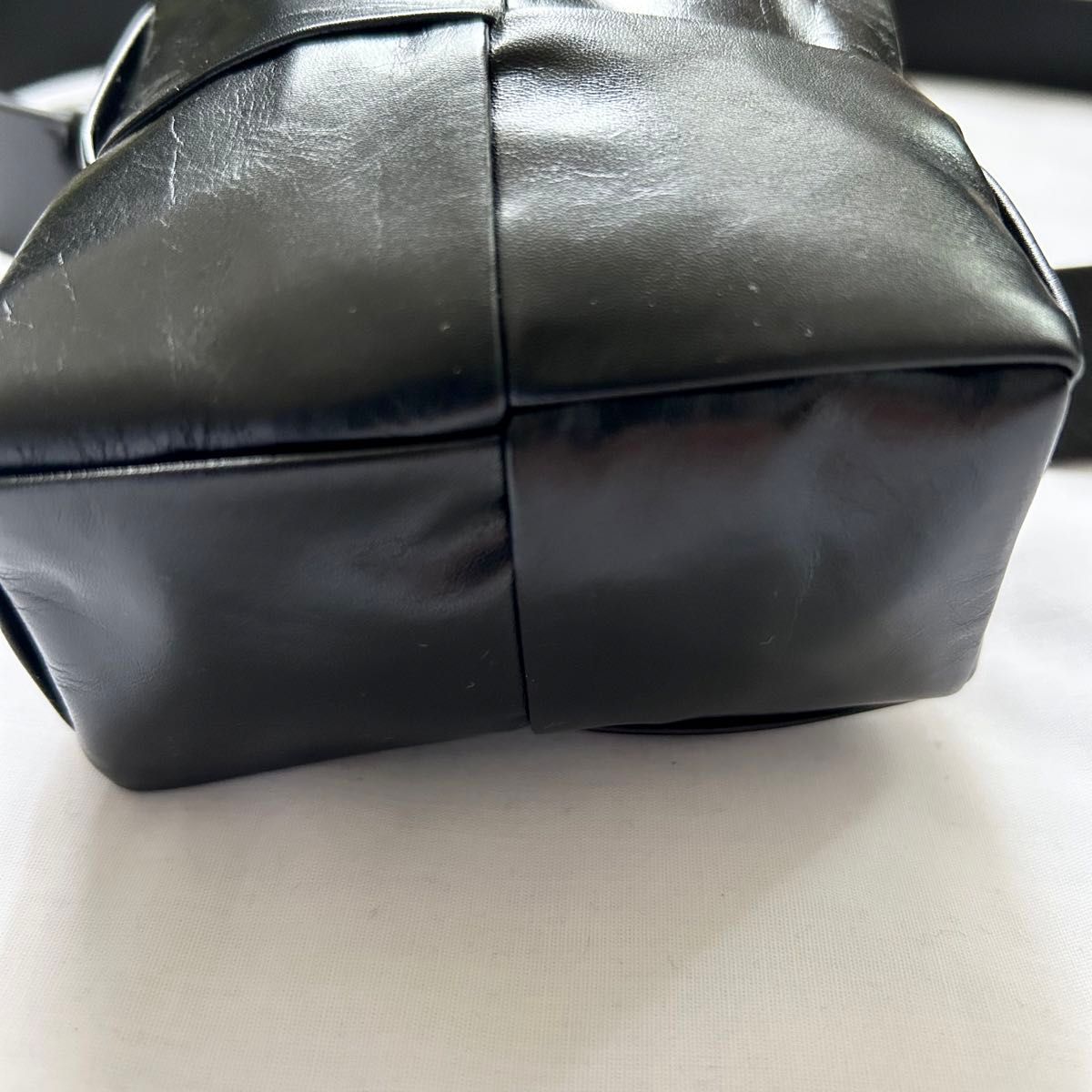 極美品 BOTTEGA VENETA ボディバッグ 黒 カセット レザー|Yahoo 極美品 BOTTEGA VENETA ボディバッグ 黒 カセット レザー|Yahoo
