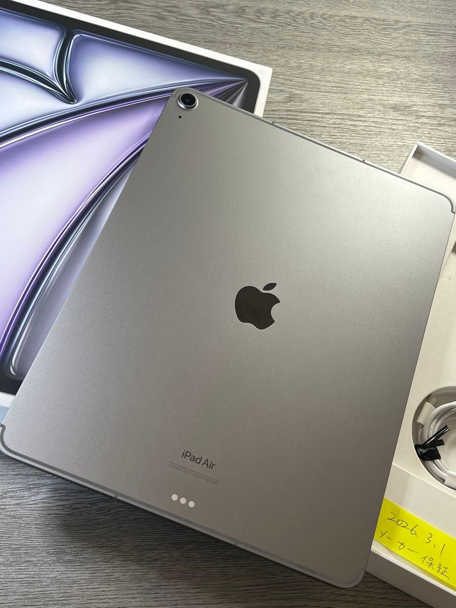 未使用近い ストア版SIMフリーiPad Air 13インチ Wi-Fi+Cellular 未使用近い ストア版SIMフリーiPad Air 13インチ Wi-Fi+Cellular