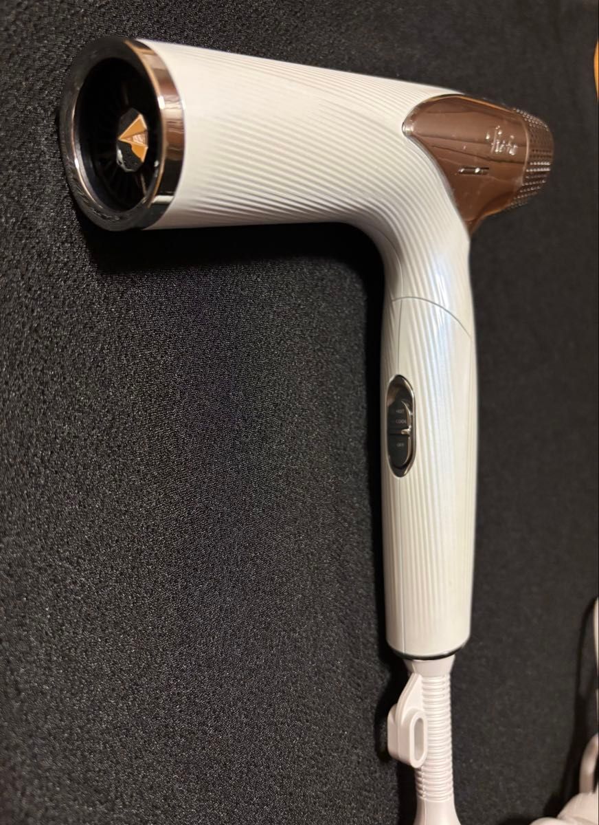 美品】リファビューテック ドライヤースマート ホワイト 正規品 美品】リファビューテック ドライヤースマート ホワイト 正規品