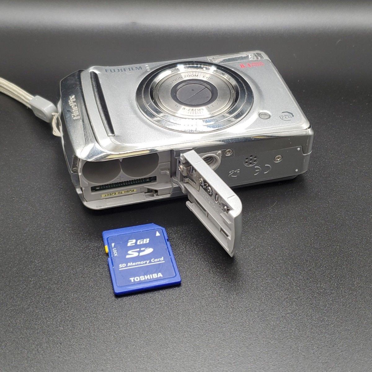 作例あり SD付き Fujifilm FinePix A800 オールドコンデジ 作例あり SD付き Fujifilm FinePix A800 オールドコンデジ