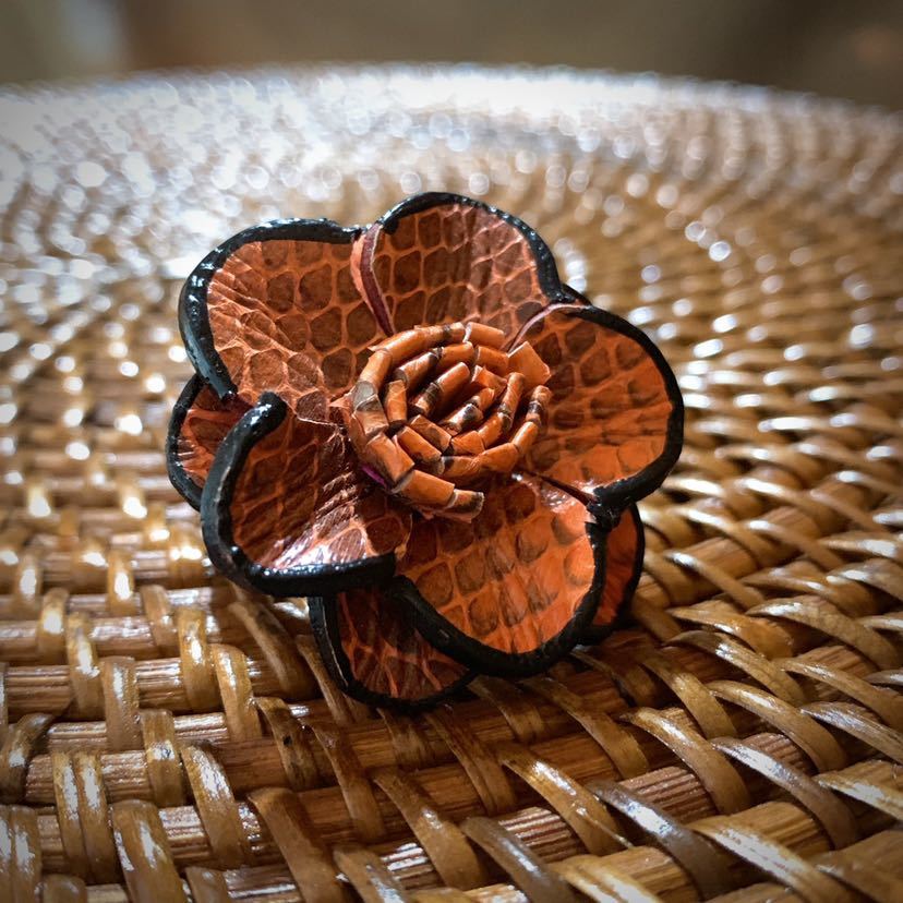 [ free shipping ][ hand made ] original leather . flower ring * free size 10~28 number * orange * in present .* ST_L1_12