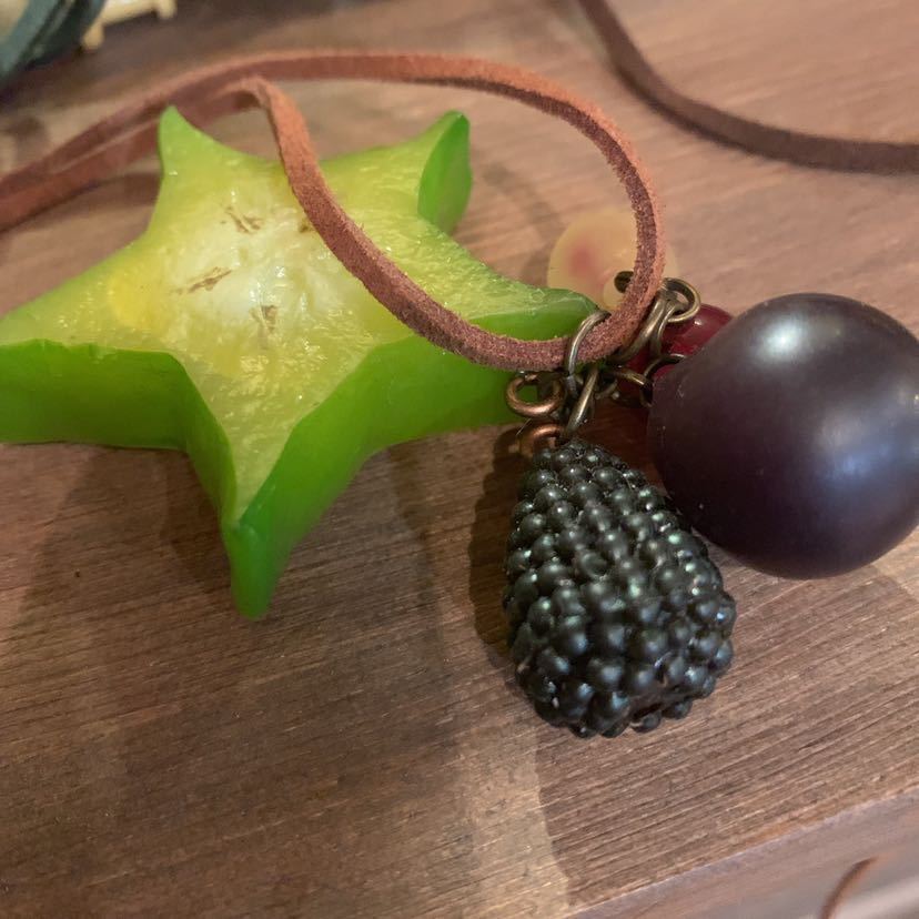  food sample necklace * star fruit . Berry * free shipping CR_C3