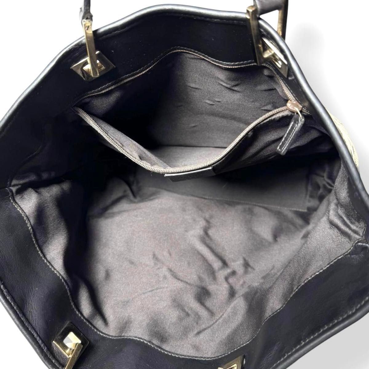 GUCCI GGキャンバス トートバッグ ゴールド金具 肩掛け 手提げ GUCCI GGキャンバス トートバッグ ゴールド金具 肩掛け 手提げ