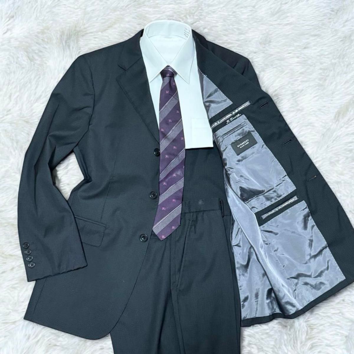 美品 BURBERRY BLACK LABEL セットアップ 黒 M 背抜き サイド 美品 BURBERRY BLACK LABEL セットアップ 黒 M 背抜き サイド