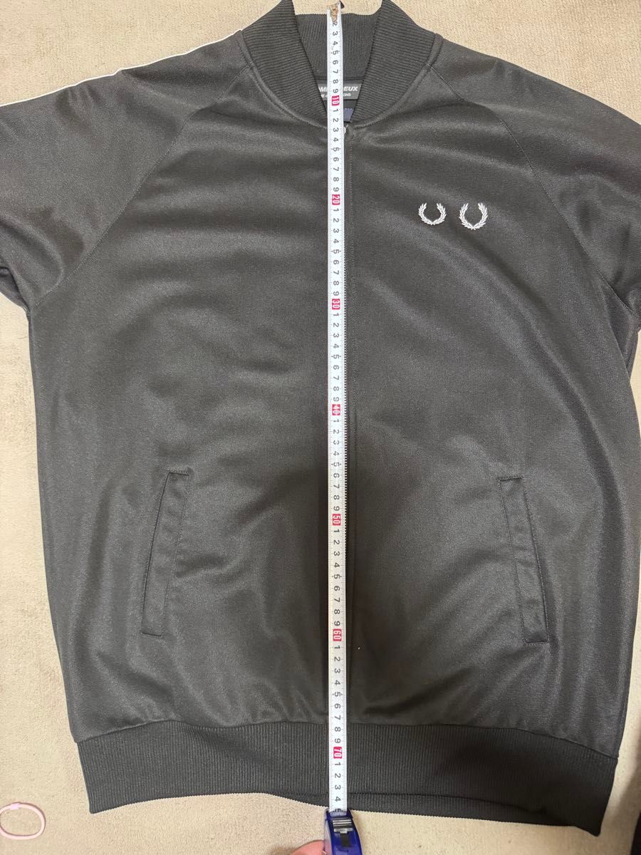 COMMEdesGARCONS HOMMEDEUXとフレッドペリーのコラボトラック COMMEdesGARCONS HOMMEDEUXとフレッドペリーのコラボトラック