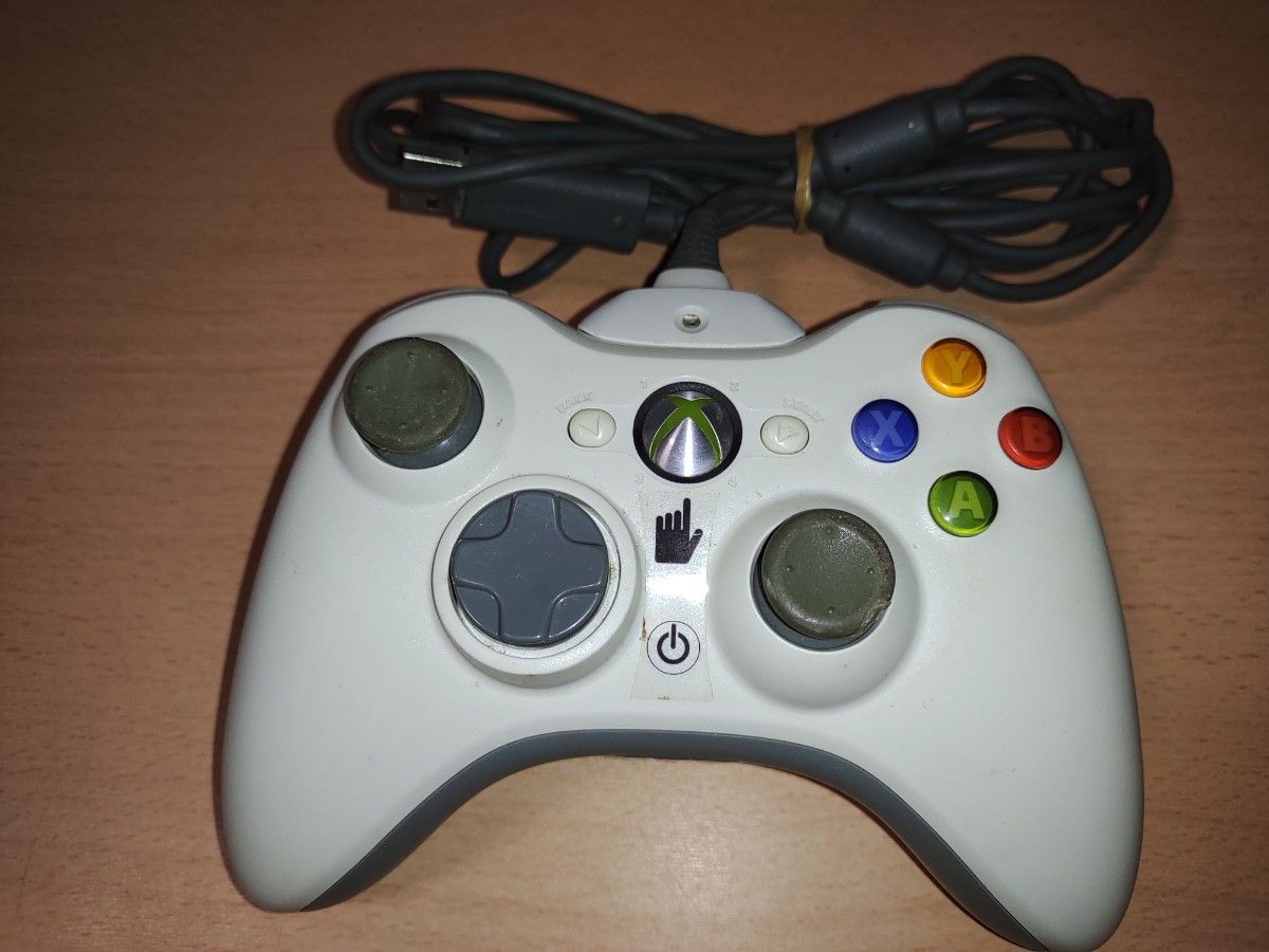 XBOX360 マイクロソフト純正 有線/無線兼用コントローラー 白 XBOX360 マイクロソフト純正 有線/無線兼用コントローラー 白