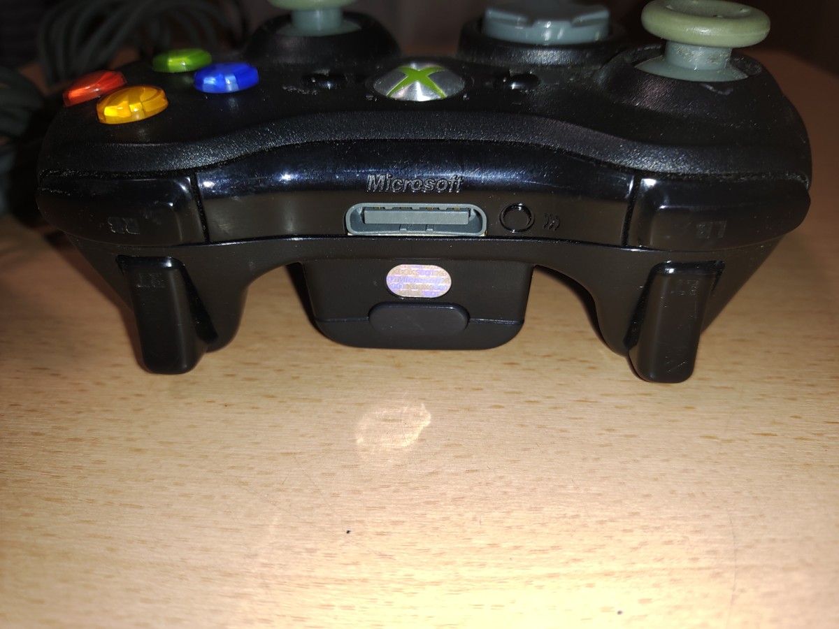XBOX360 マイクロソフト純正 有線/無線兼用コントローラー 黒 XBOX360 マイクロソフト純正 有線/無線兼用コントローラー 黒