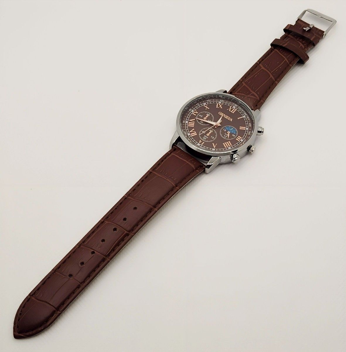 NEW】GENEVA クォーツ 合皮バンドクロノグラフ風 腕時計 「新品 NEW】GENEVA クォーツ 合皮バンドクロノグラフ風 腕時計 「新品