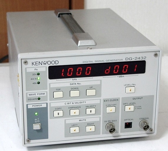 正常動作品】Kenwood DG-2432 デジタル信号発生器-