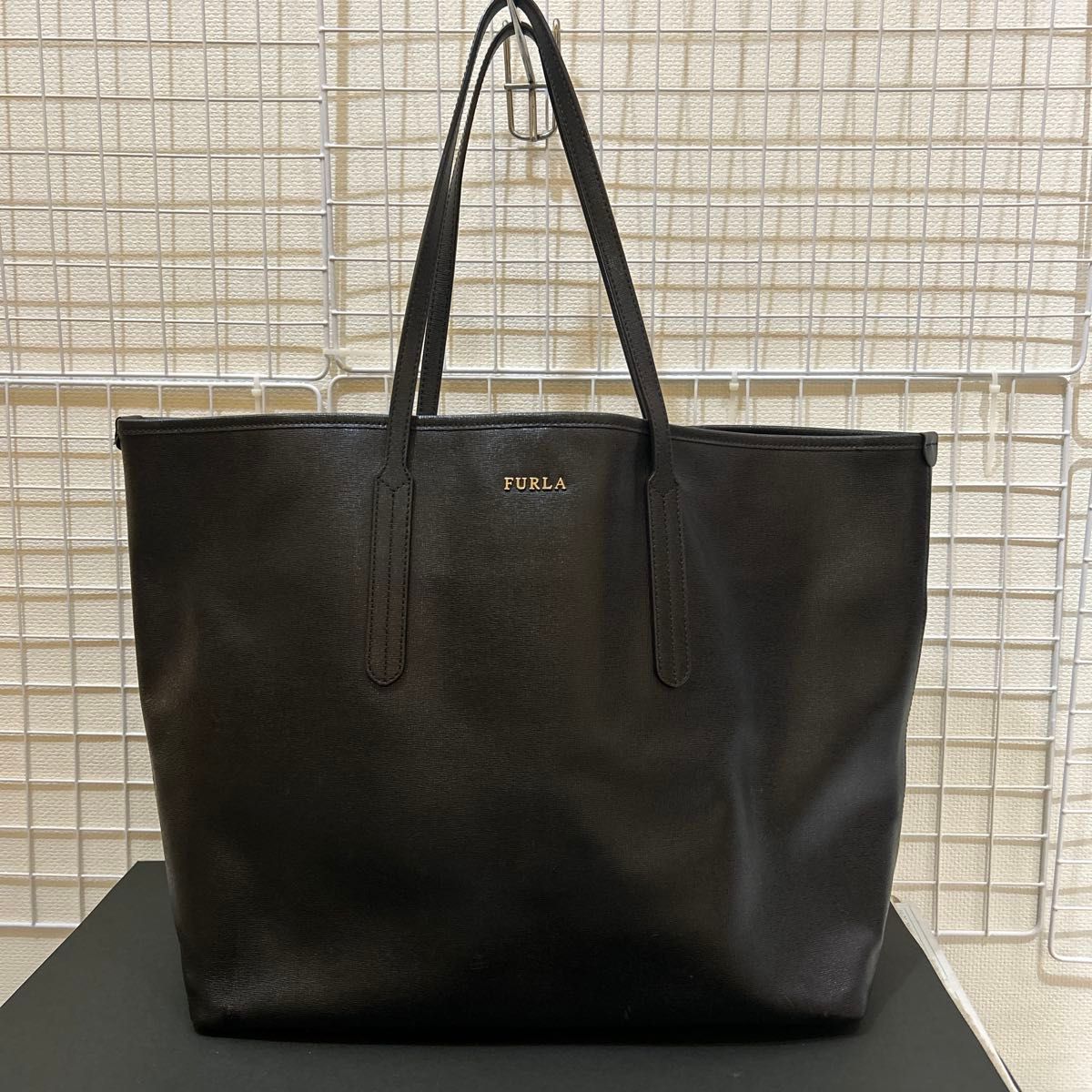 まあまあ美品】 FURLA フルラ トートバッグ 大容量 レザー 通勤 まあまあ美品】 FURLA フルラ トートバッグ 大容量 レザー 通勤