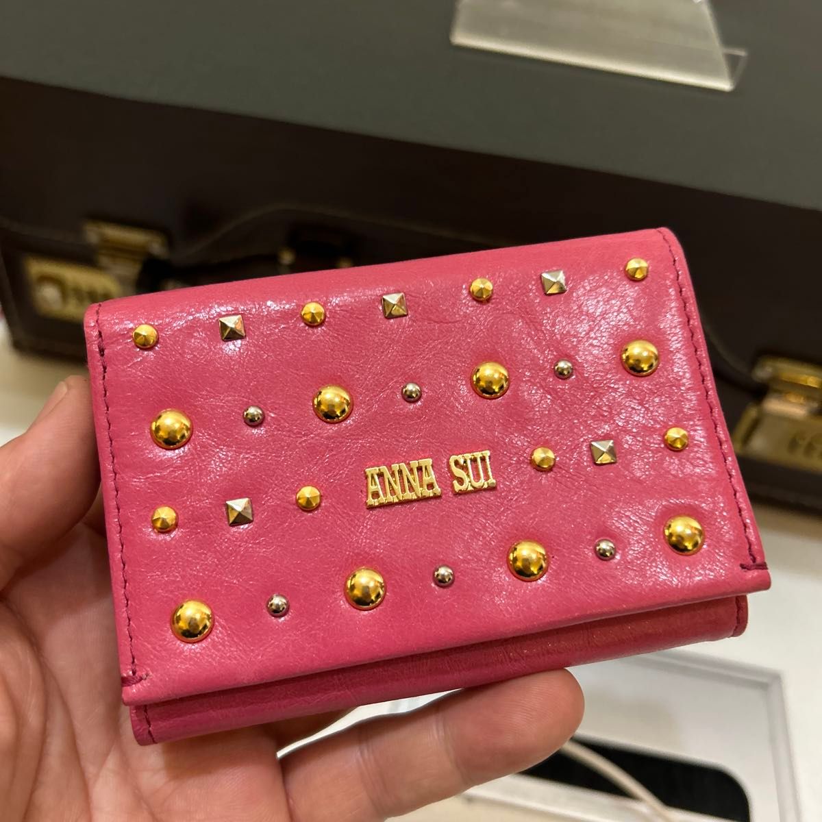 美品】ANNA SUI アナスイ 三つ折り財布 ミニ財布 ミニウォレット 美品】ANNA SUI アナスイ 三つ折り財布 ミニ財布 ミニウォレット