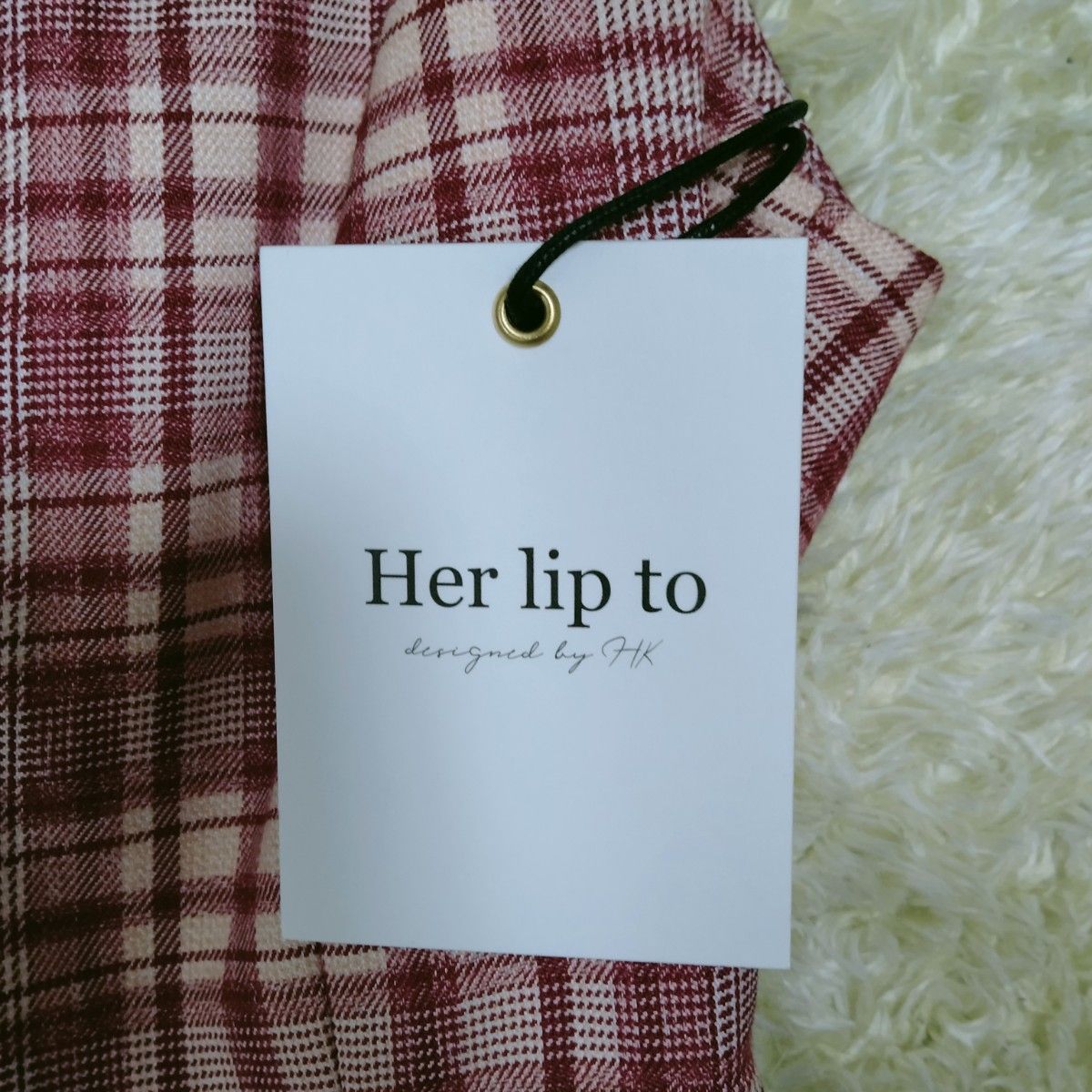 新品タグ付き herlipto Paddington Long Dress|Yahoo!フリマ 新品タグ付き herlipto Paddington Long Dress|Yahoo!フリマ