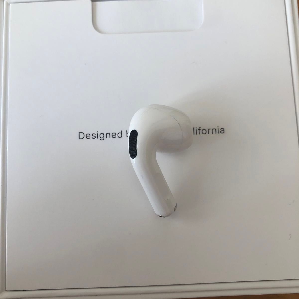 Apple AirPods 第4世代 ANC A3055 右耳 右側 右 アップル|Yahoo Apple AirPods 第4世代 ANC A3055 右耳 右側 右 アップル|Yahoo