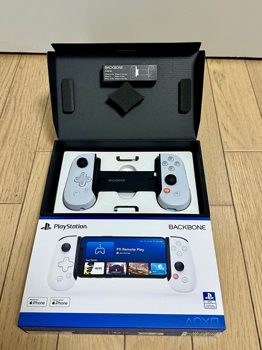 Backbone One - PlayStation Edition for iPhone (BB-02-W-S Backbone One - PlayStation Edition for iPhone (BB-02-W-S