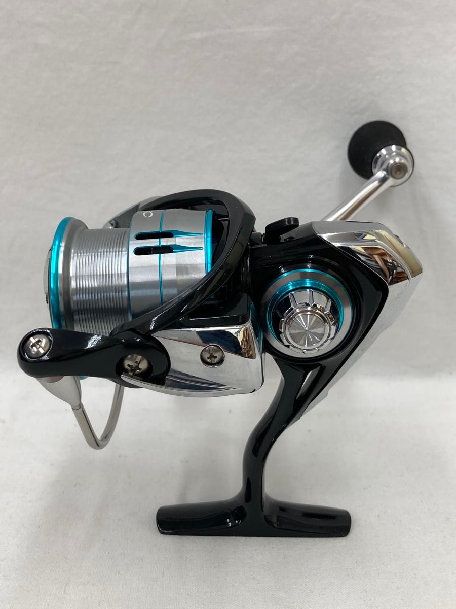 DAIWA ダイワ 19 エメラルダス LT3000-C-DH スピニングリール DAIWA ダイワ 19 エメラルダス LT3000-C-DH スピニングリール