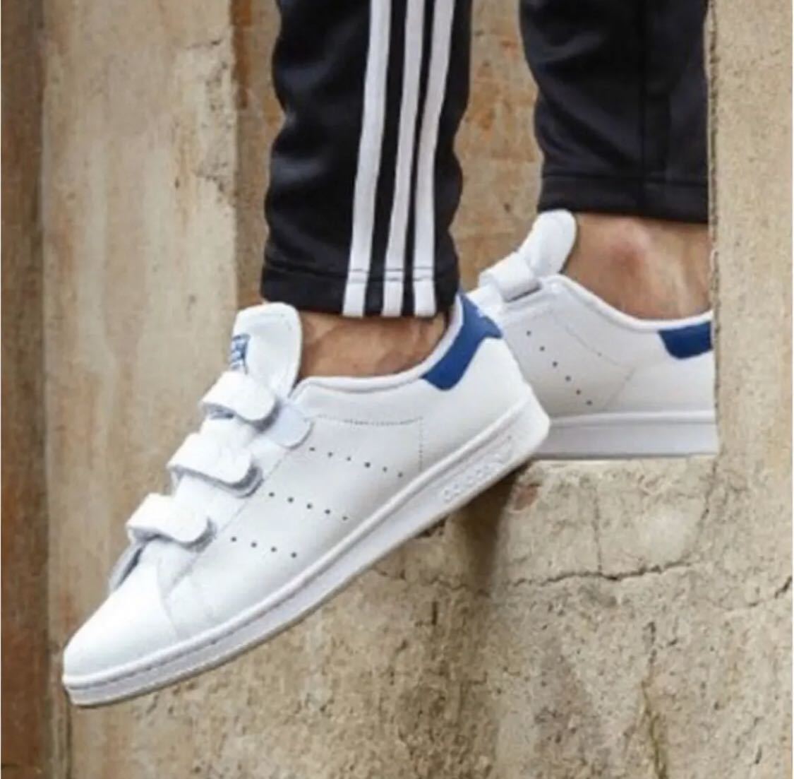 【新品】人気 adidas STAN SMITH アディダス スタンスミス スニーカー ベルクロ ホワイト ブルー 白 青 コンフォート CF s80042 23.0