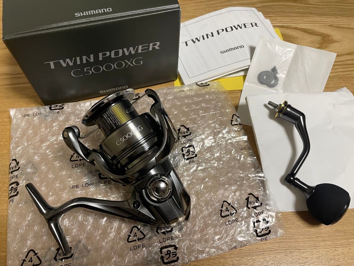 新品未使用】24 ツインパワー C5000XG シマノ スピニングリール 新品未使用】24 ツインパワー C5000XG シマノ スピニングリール
