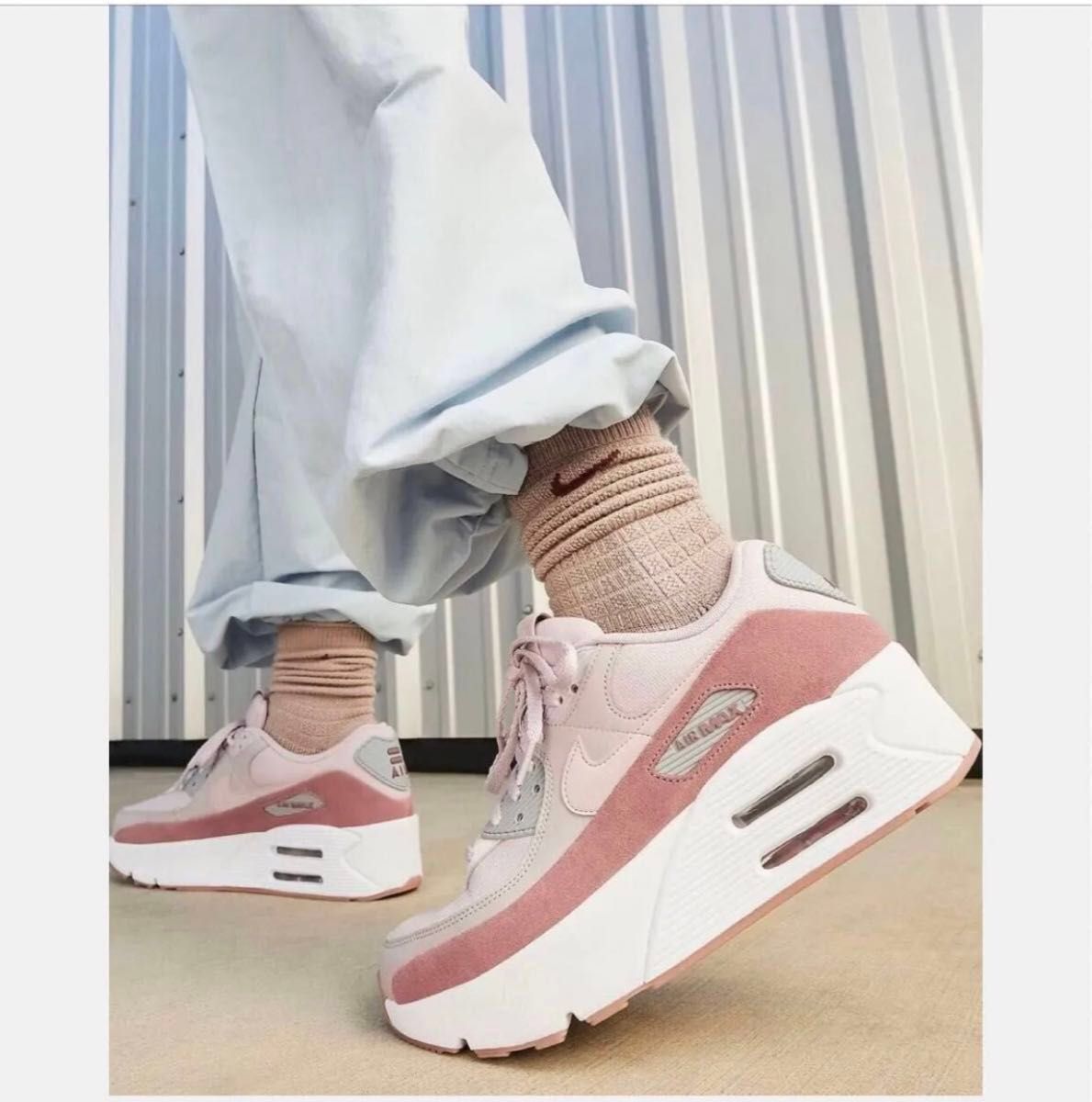 箱付き新品ナイキ エア マックス 90 LV8 / Nike Air Max 90 LV8