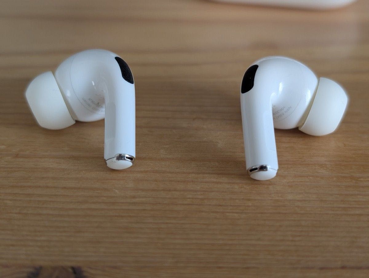 Apple AirPods Pro 第2世代 MagSafe USB-Cケース A3048 MTJV3J/A Apple AirPods Pro 第2世代 MagSafe USB-Cケース A3048 MTJV3J/A