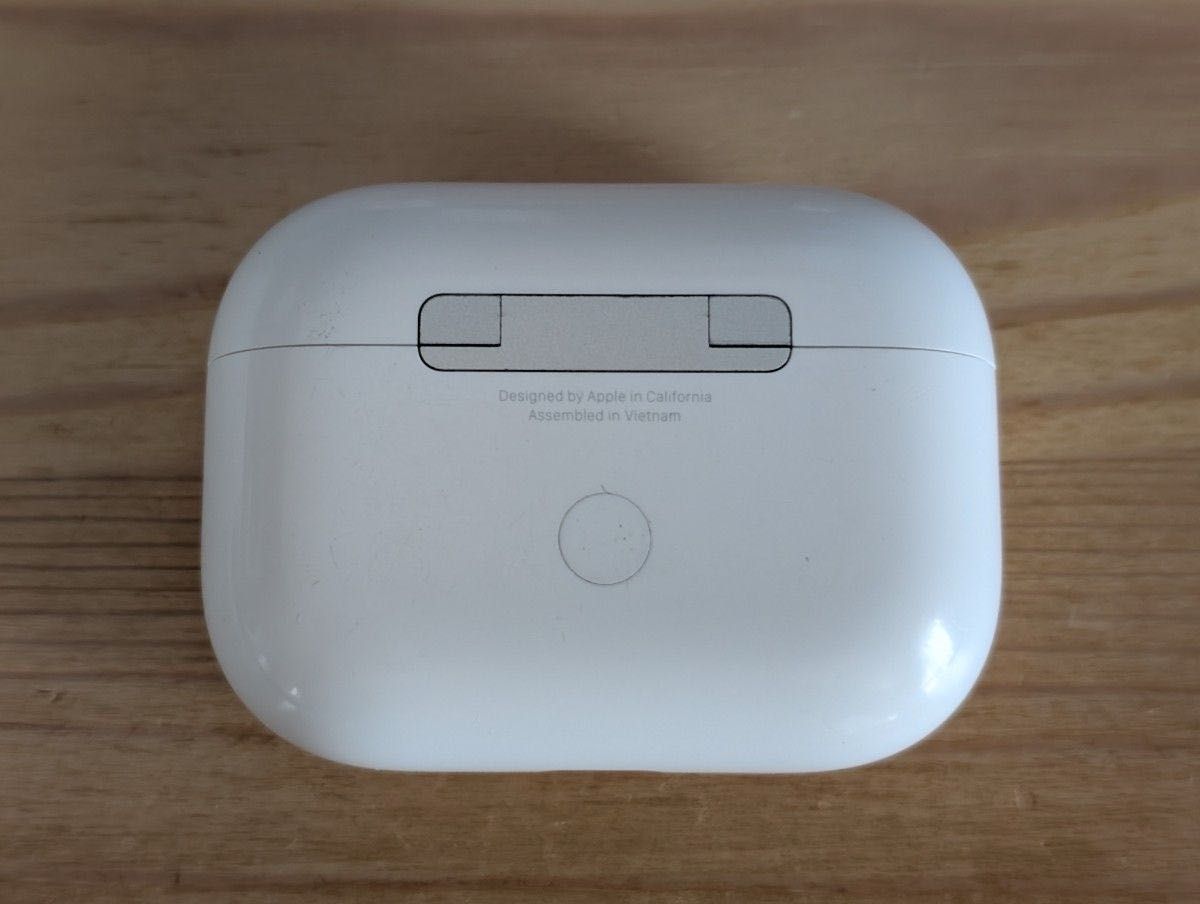 Apple AirPods Pro 第2世代 MagSafe USB-Cケース A3048 MTJV3J/A Apple AirPods Pro 第2世代 MagSafe USB-Cケース A3048 MTJV3J/A