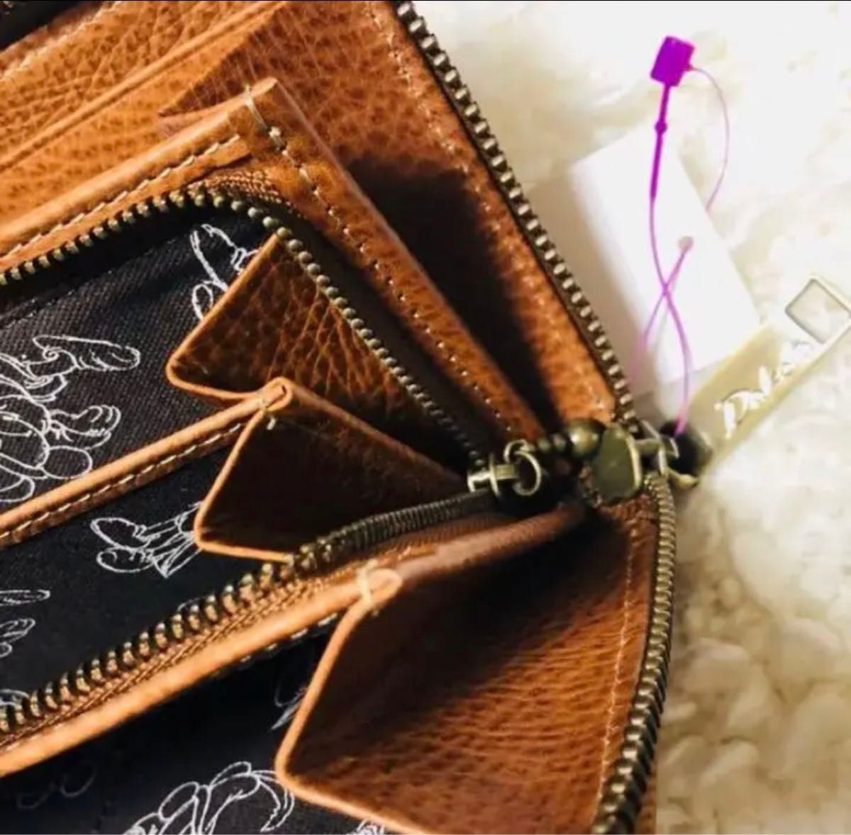ダコタ ディズニー財布 ミッキー ディズニーコラボ ラウンド ダコタ ディズニー財布 ミッキー ディズニーコラボ ラウンド