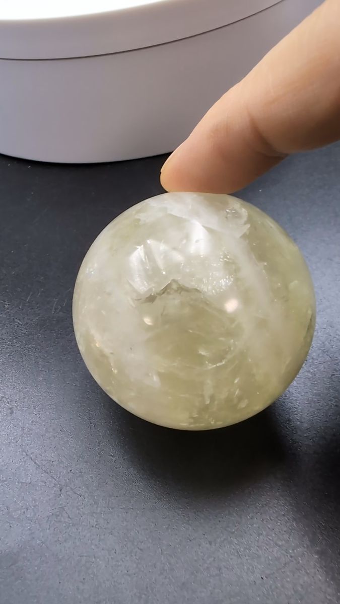 small虹126g シトリン丸玉 直径約44.7mm ブラジル産OGS8