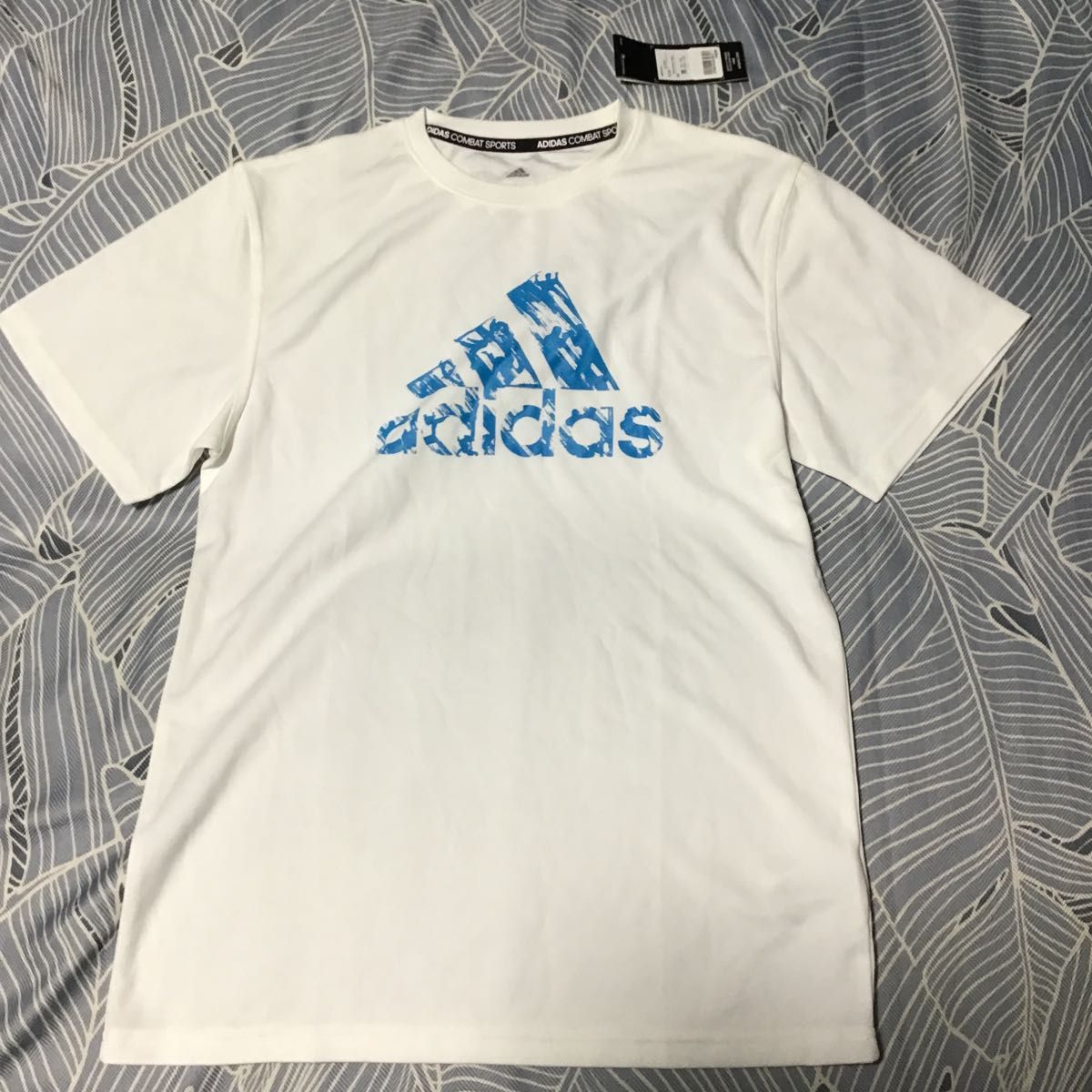 adidas Tシャツ メンズ Lサイズ ホワイト 未使用|Yahoo!フリマ adidas Tシャツ メンズ Lサイズ ホワイト 未使用|Yahoo!フリマ