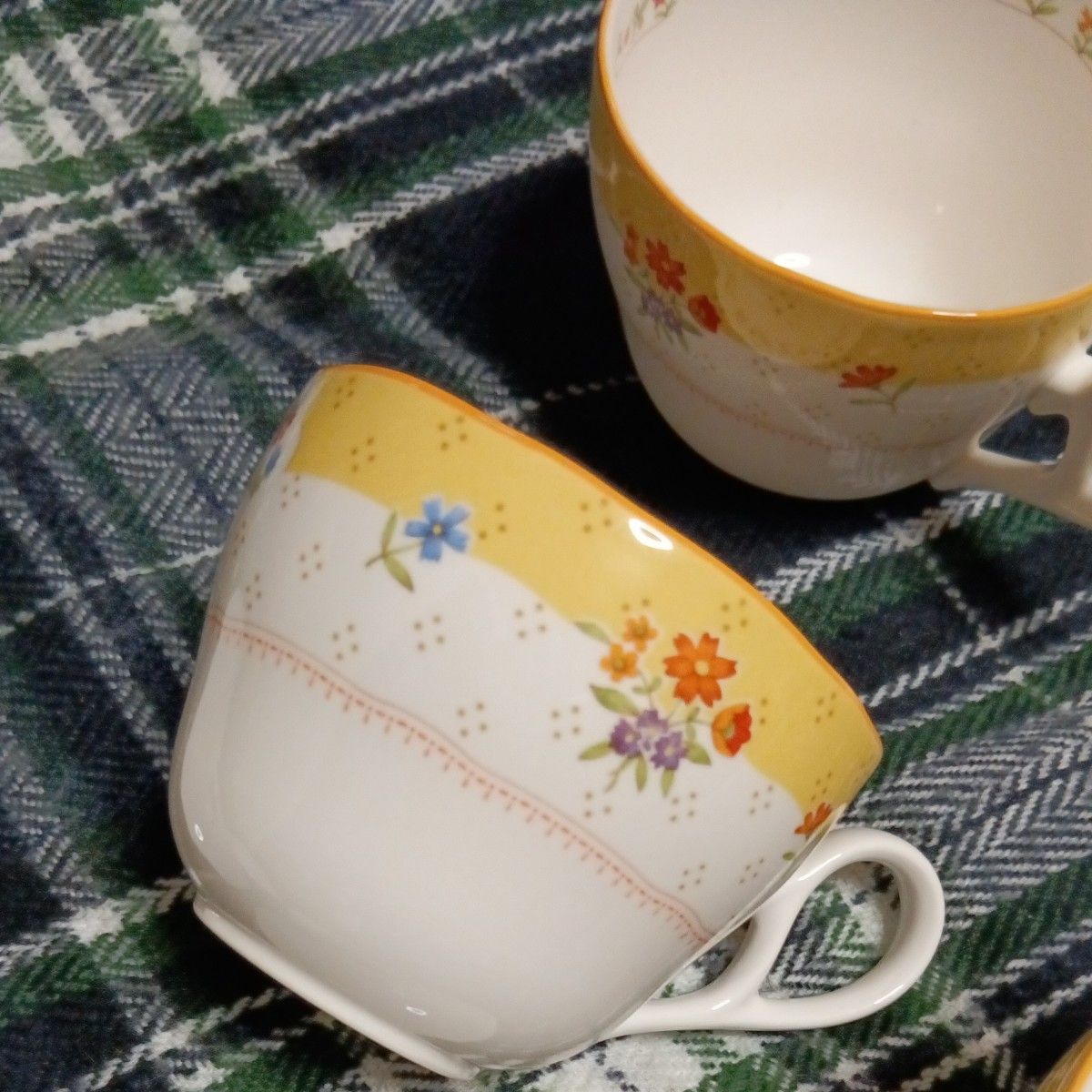 ノリタケ トゥルーラブ マグカップ&ソーサー 4客セット TRUE ノリタケ トゥルーラブ マグカップ&ソーサー 4客セット TRUE