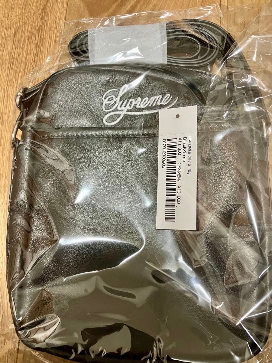 Supreme x Nike Leather Shoulder Bag Supreme x Nike Leather Shoulder Bag