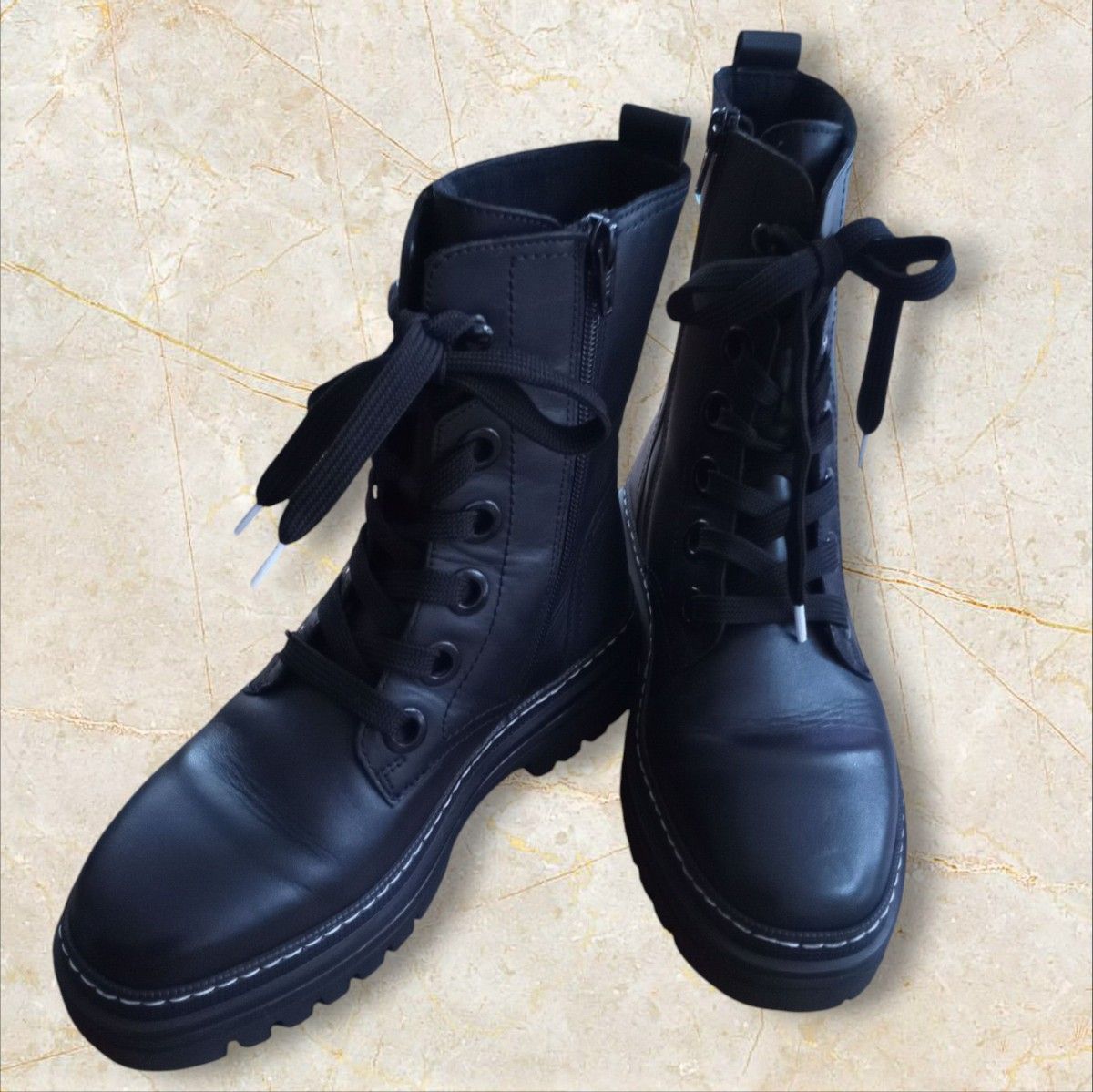 Gabor ショートブーツ ブラック 黒 3 厚底 レースアップ Gabor ショートブーツ ブラック 黒 3 厚底 レースアップ