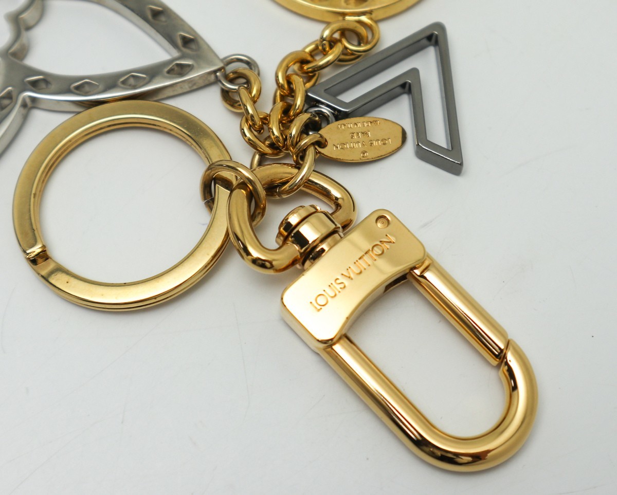 注目ショップ 美品 ルイヴィトン バッグ チャーム ネオタパージュ ilam.org