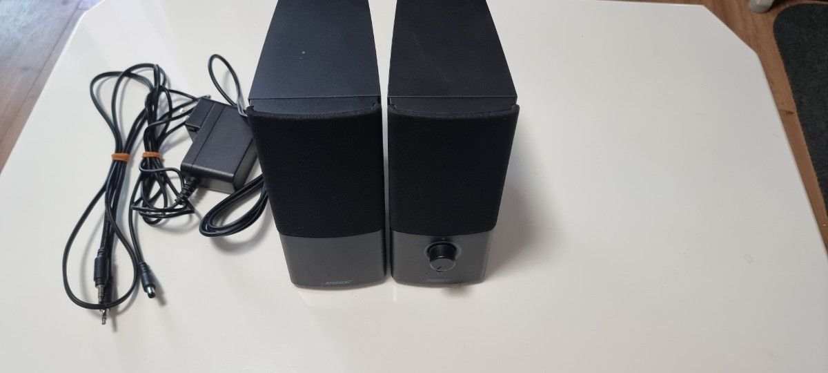 Bose Companion 2 Series III multimedia speaker system PC Bose Companion 2 Series III multimedia speaker system PC