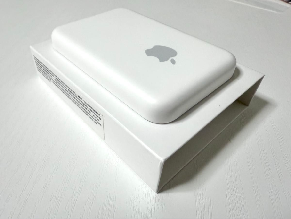 超美品 Apple MagSafe バッテリーパック ワイヤレス充電器 超美品 Apple MagSafe バッテリーパック ワイヤレス充電器