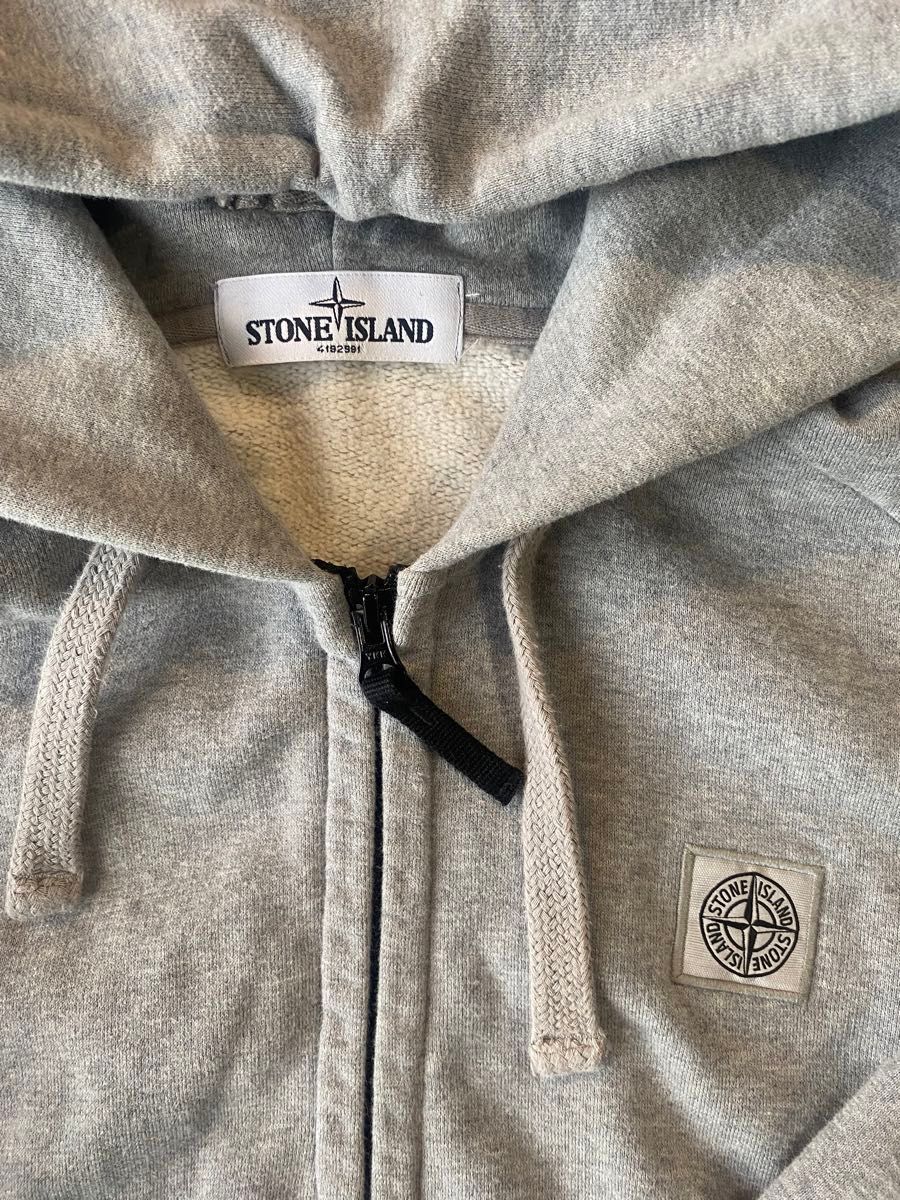 STONE ISLAND グレー フード付きパーカー S|Yahoo!フリマ(旧 STONE ISLAND グレー フード付きパーカー S|Yahoo!フリマ(旧