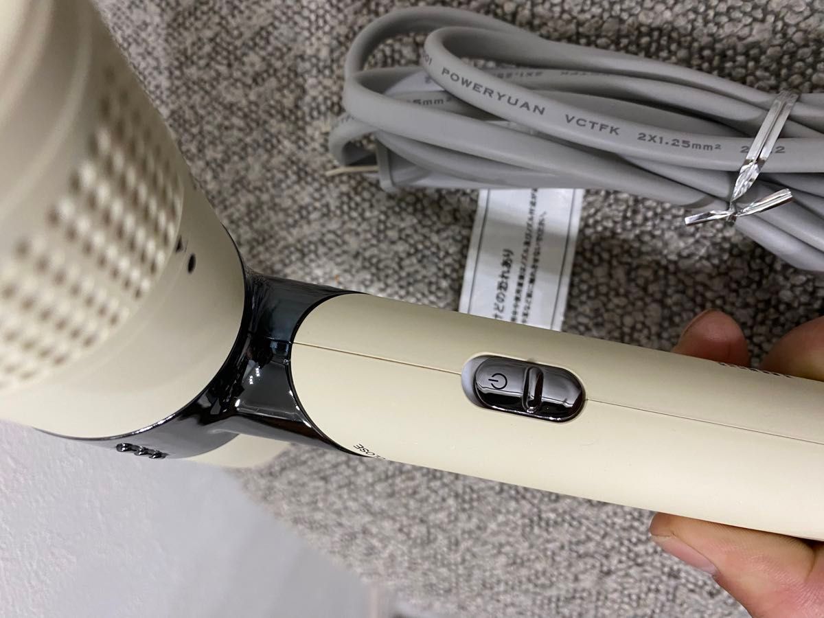 KINUJO ヘアドライヤー 絹女 人気の白 KH-201|Yahoo!フリマ(旧 KINUJO ヘアドライヤー 絹女 人気の白 KH-201|Yahoo!フリマ(旧