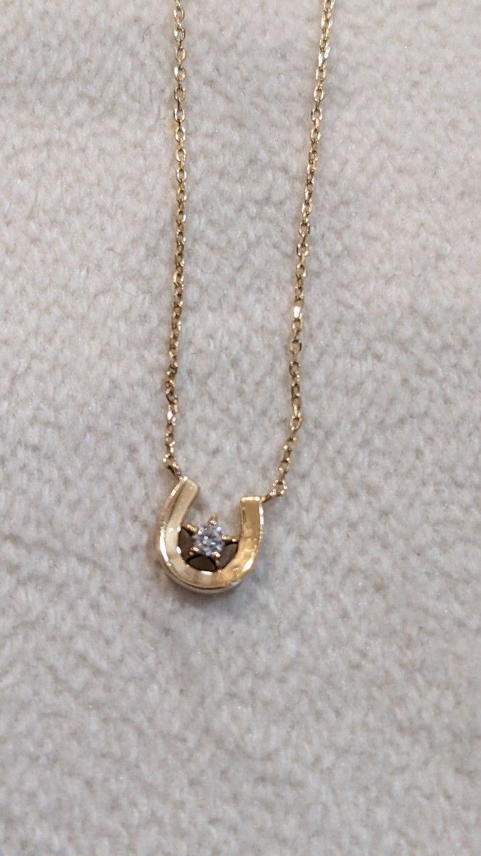 スタージュエリー K10 馬蹄 ネックレス ダイヤモンド 0 02ct スタージュエリー K10 馬蹄 ネックレス ダイヤモンド 0 02ct