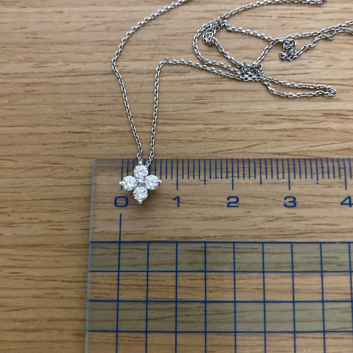 スタージュエリー 美品 0 25ct ブライテストスター pt950 スタージュエリー 美品 0 25ct ブライテストスター pt950