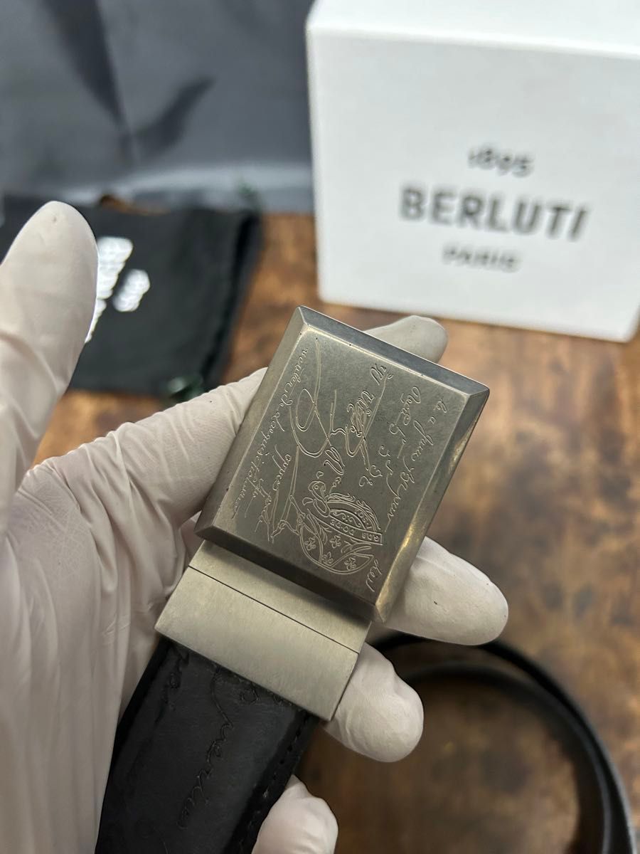 希少美品 BERLUTI ベルルッティ ベルト カリグラフィー 希少美品 BERLUTI ベルルッティ ベルト カリグラフィー