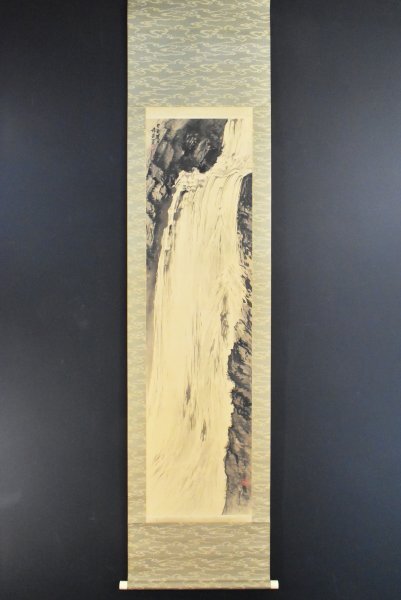 K5419 真作 稲垣錦荘「飛瀑図」絹本 共箱 肉筆 山本梅荘 橋本 K5419 真作 稲垣錦荘「飛瀑図」絹本 共箱 肉筆 山本梅荘 橋本