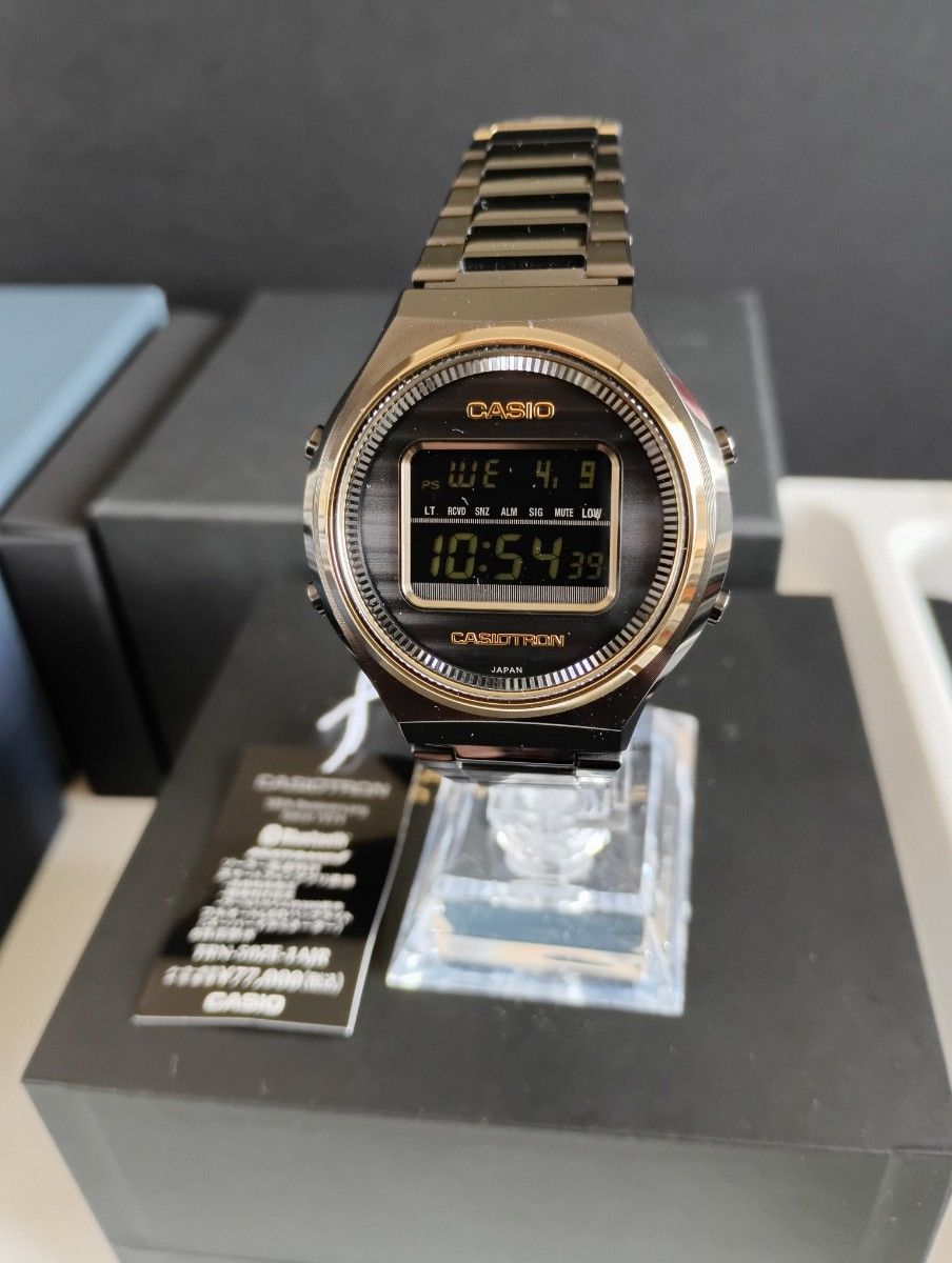 新品同様 カシオトロン 50周年記念 TRN-50ZE-1AJR ブラック 新品同様 カシオトロン 50周年記念 TRN-50ZE-1AJR ブラック