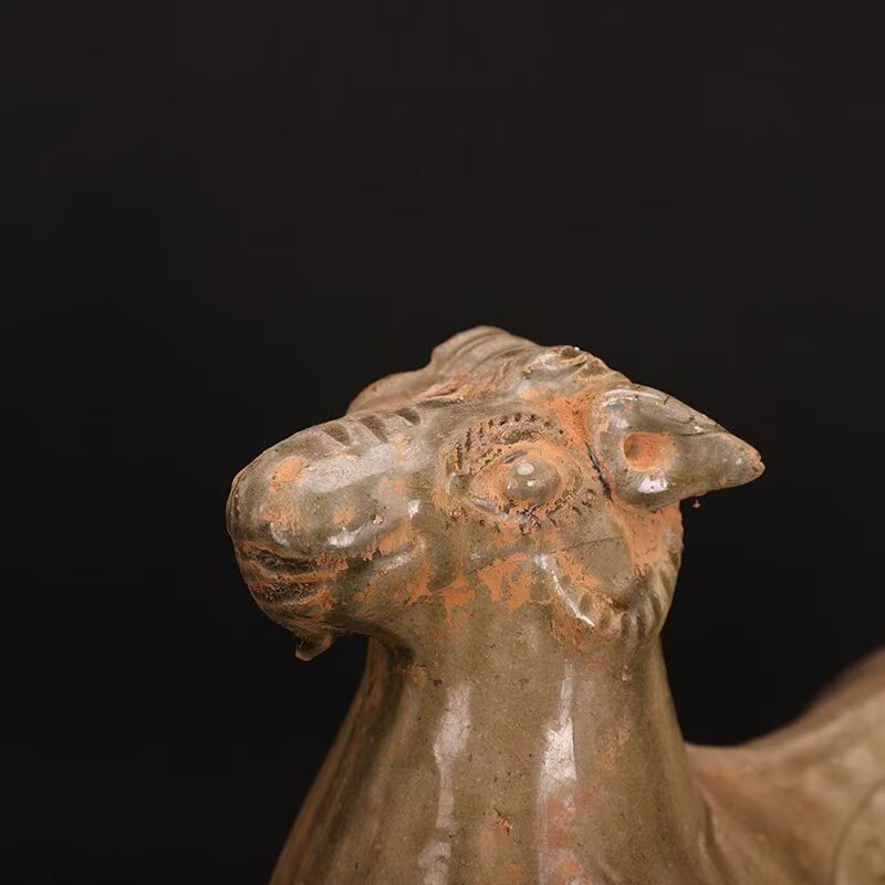 宋代竜泉窯青磁彫刻双能荷葉蓋缶磁器老貨旧品取蔵骨董品z