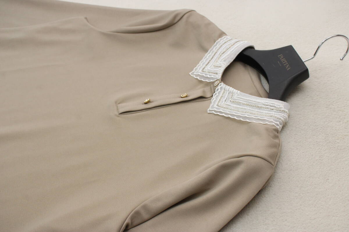 4-70 新品 ビジュー付きレース衿プルオーバー